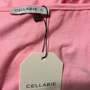 Cellabie Pink Leopard Sleeve Women's Top Size XL thumbnail 9