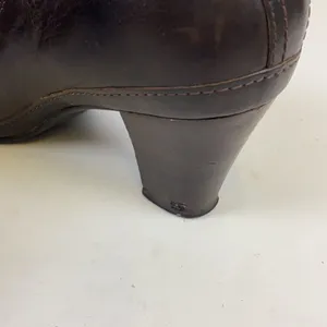 Clarks Artisan Brown Leather High Heel Clogs Size 8.5 A3‎ thumbnail 9