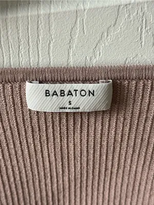 Aritzia Babaton Sculpt Knit Ribbed Sweetheart Neckline Long Sleeve in Blush thumbnail 4