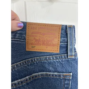 Levi’s Women's 501 Medium Wash Jeans Button Fly 27X28 Classic Straight thumbnail 3