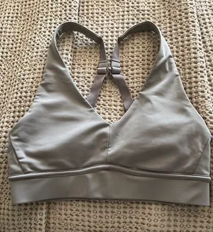 Fabletics Sports Bra thumbnail 1