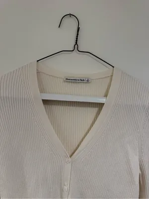 Abercrombie & Fitch Cream Ribbed V-Neck Long Sleeve Cardigan thumbnail 2