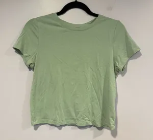 Muted green soft crop old navy short‎ sleeve thumbnail 1