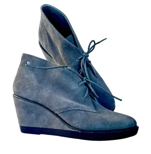 Coach Women's Suede‎ Lace Up Wedge Boots Gray Size 7.5 Preowned excellent shape thumbnail 1