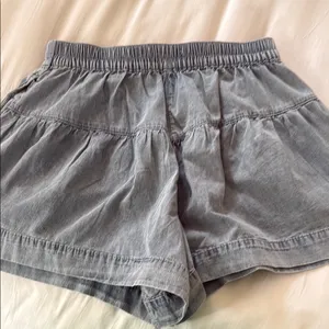 Stylish High Waist Denim Shorts thumbnail 3