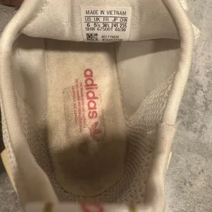 Adidas NMD_R1 Tokyo Shoes - size 6 women's thumbnail 8