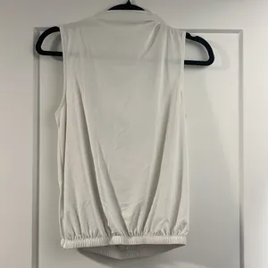 Express White Business Top thumbnail 3