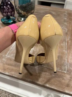 Gucci D’Orsay Patent Leather Pumps thumbnail 5