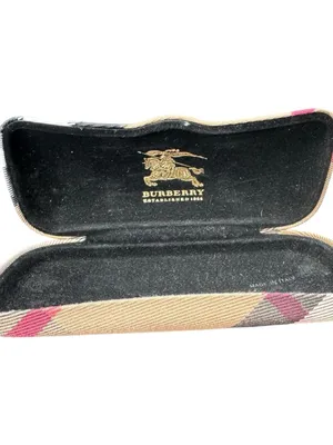 Burberry iconic Nova Check Plaid Clamshell Hard Eyeglass Case thumbnail 4