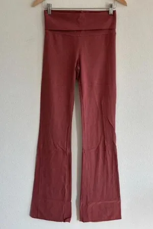 SKIMS Foldover Pants XS thumbnail 4
