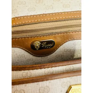 Vintage GUCCI Tan Interlocking GG Turn Lock Crossbody Made In Italy Purse thumbnail 11