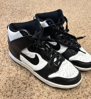 Nike High-Top Sneakers thumbnail 1