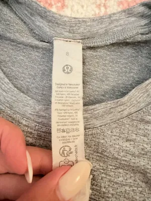 Cropped Lululemon Swiftly Tech Short Sleeve thumbnail 2