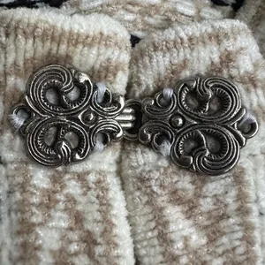 Croft & Barrow Cream Beige Black Nordic Pattern Metal Clasp Closure Sweater Sz L thumbnail 14