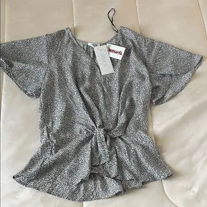 NWT Sienna Sky Black and White Patterned Blouse thumbnail 1