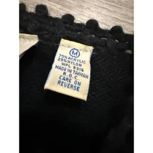 Vintage Embroidered Floral Fair Isle Sweater Womens Medium Black Good Boho thumbnail 8