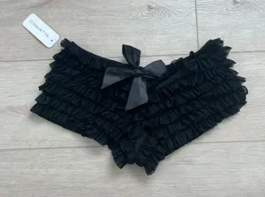 BNWT Black Ruffled Shorts thumbnail 2