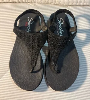 Skechers Meditation yoga foam thong sandals size 6 thumbnail 1