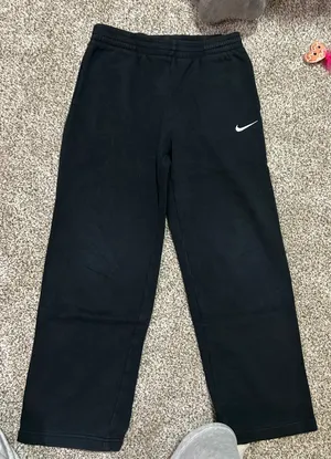 Nike Sweatpants thumbnail 1