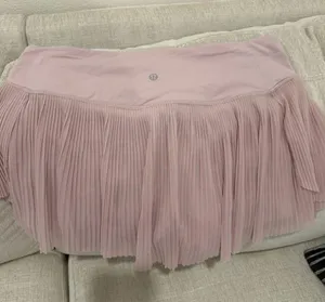 Lululemon tennis skirt size 10 thumbnail 3