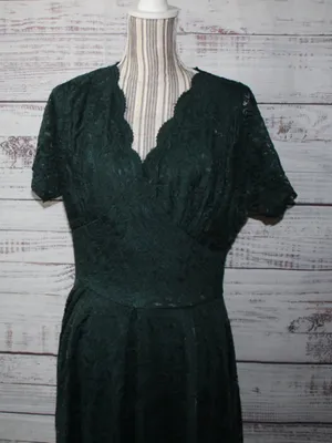 JJ's House Dark Green V-Neck Pleated Lace Dress thumbnail 3