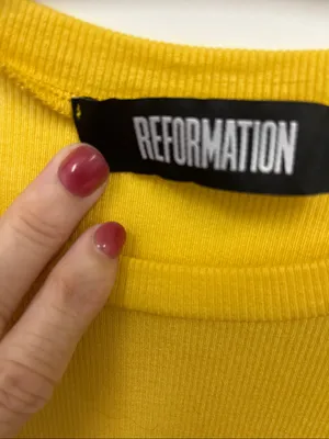 Reformation baby ribbed Short Sleeve Crewneck Tee in Mustard Yellow size XS thumbnail 2