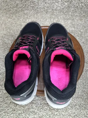 New Balance 543 Woman's Comfort Ride Running Shoe 10B black-pink WE543BB1 thumbnail 9