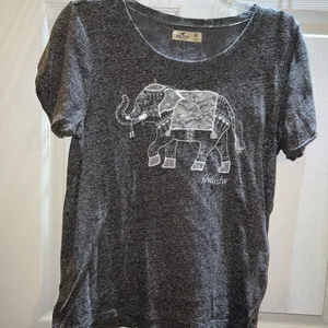 Hollister shirt thumbnail 1