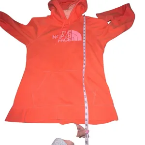 The North Face Hoodie Sweatshirt Womens Large Orange Logo Pullover‎ Athleisure thumbnail 5