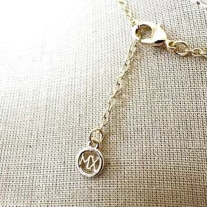 MX Mother-of-Pearl Quatrefoil Pendant Necklace thumbnail 4
