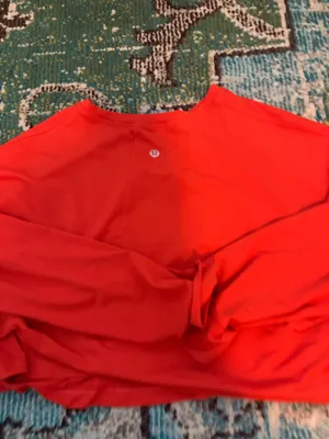 Lululemon Long Sleeve thumbnail 3