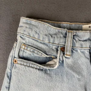 Reformation Cynthia High Rise Straight Cropped Jeans Womens 25 Cropped Raw Hem thumbnail 4
