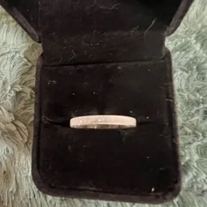 Women’s Vintage Unique Resin Stacking Band Size 7 thumbnail 1