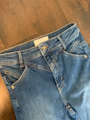 Free People High Waisted Skinny Jeans thumbnail 3