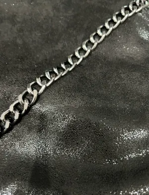 Brand new gorgeous black vegan leather oversized handbag! thumbnail 4