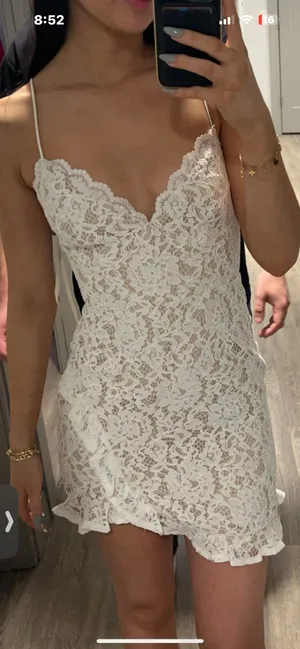 Selfie Leslie White Lace Dress thumbnail 3