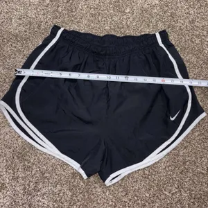 Nike Dri-FIT Women's Black/White Trim Running Shorts Drawstring Size Large thumbnail 3