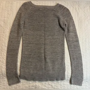 LOFT Women's Light Gray Crewneck Pullover Sweater NWOT thumbnail 2