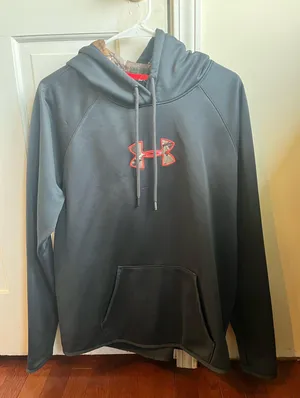 Under Armour Hoodie thumbnail 1