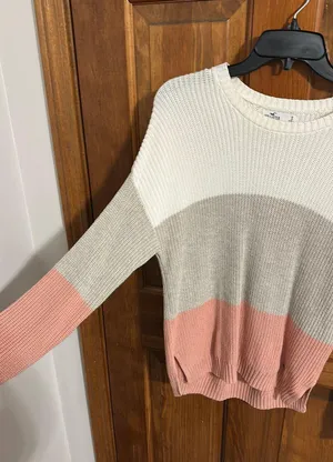 Hollister Sweater thumbnail 2