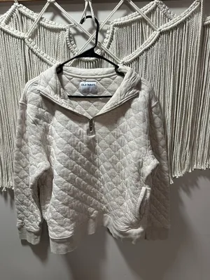 Old Navy Quilted Half-Zip Pullover in Ivory thumbnail 4