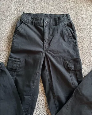 American Eagle Outfitters cargo pants  thumbnail 2