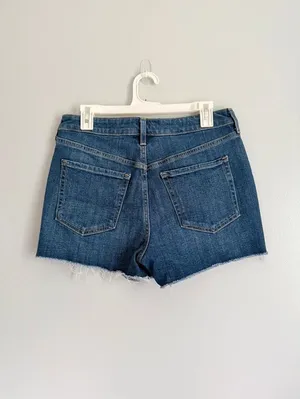 Old Navy OG Straight High Rise Denim Shorts Size 8 thumbnail 3
