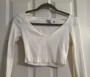 White Long Sleeve Crop Top thumbnail 4