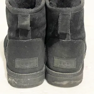 UGG Women's Size 7 Black Leather Suede Classic Mini II Boot Winter Snow‎ thumbnail 6