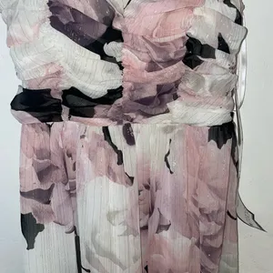 New size 3 woman’s maxi dress thumbnail 2