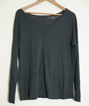 Beyond Yoga Lightweight Soft V-Neck Long Sleeve Top Seam Detail Charcoal Black thumbnail 1