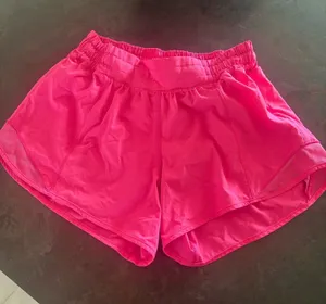 Lulu Shorts Pink Size 6 thumbnail 1