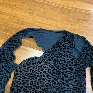 ASOS Leopard Print Velvet Bodysuit Womens 8 One‎ Shoulder Long Sleeve Top Green thumbnail 2