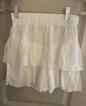 flowy shorts  thumbnail 2